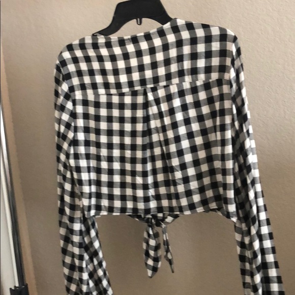 Wild Fable crop top with bell sleeves - Picture 5 of 5